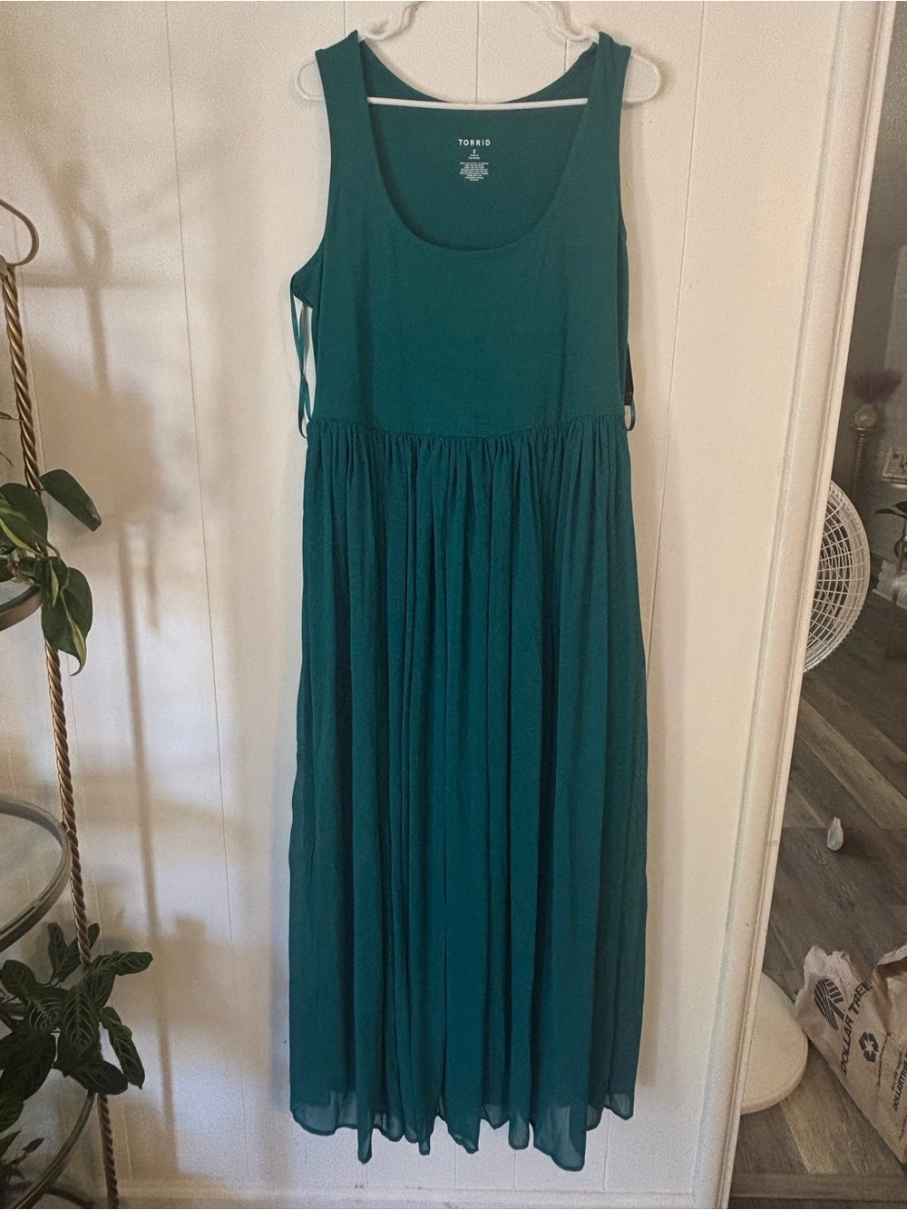 TORRID Maxi scoop everglade Dress - Picture 8 of 11